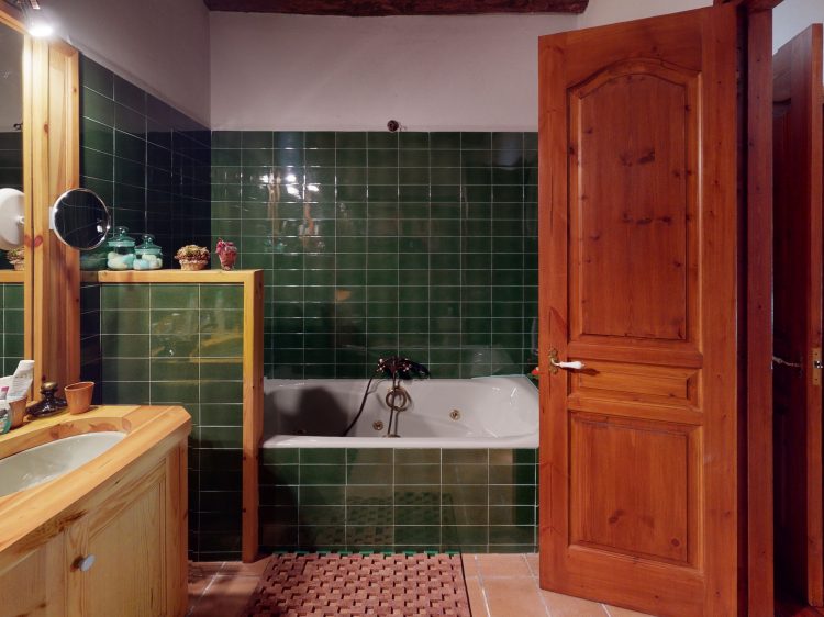 Bordes-D9-Bathroom.jpg