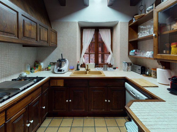 Borda-duplex-amb-jardi-Kitchen.jpg