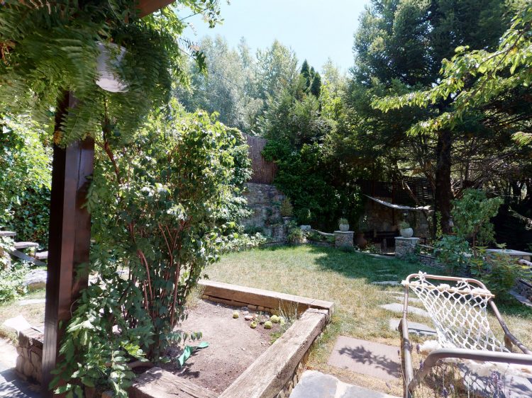 Xalet-Auvinya-07192022_133446.jpg